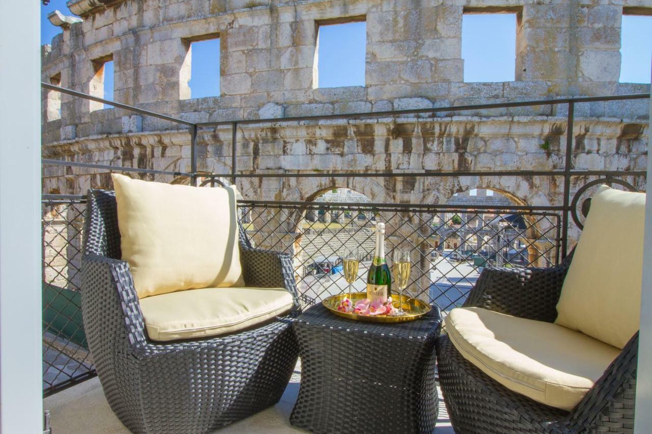 Arena & Seaview Luxurious Residence プーラ エクステリア 写真