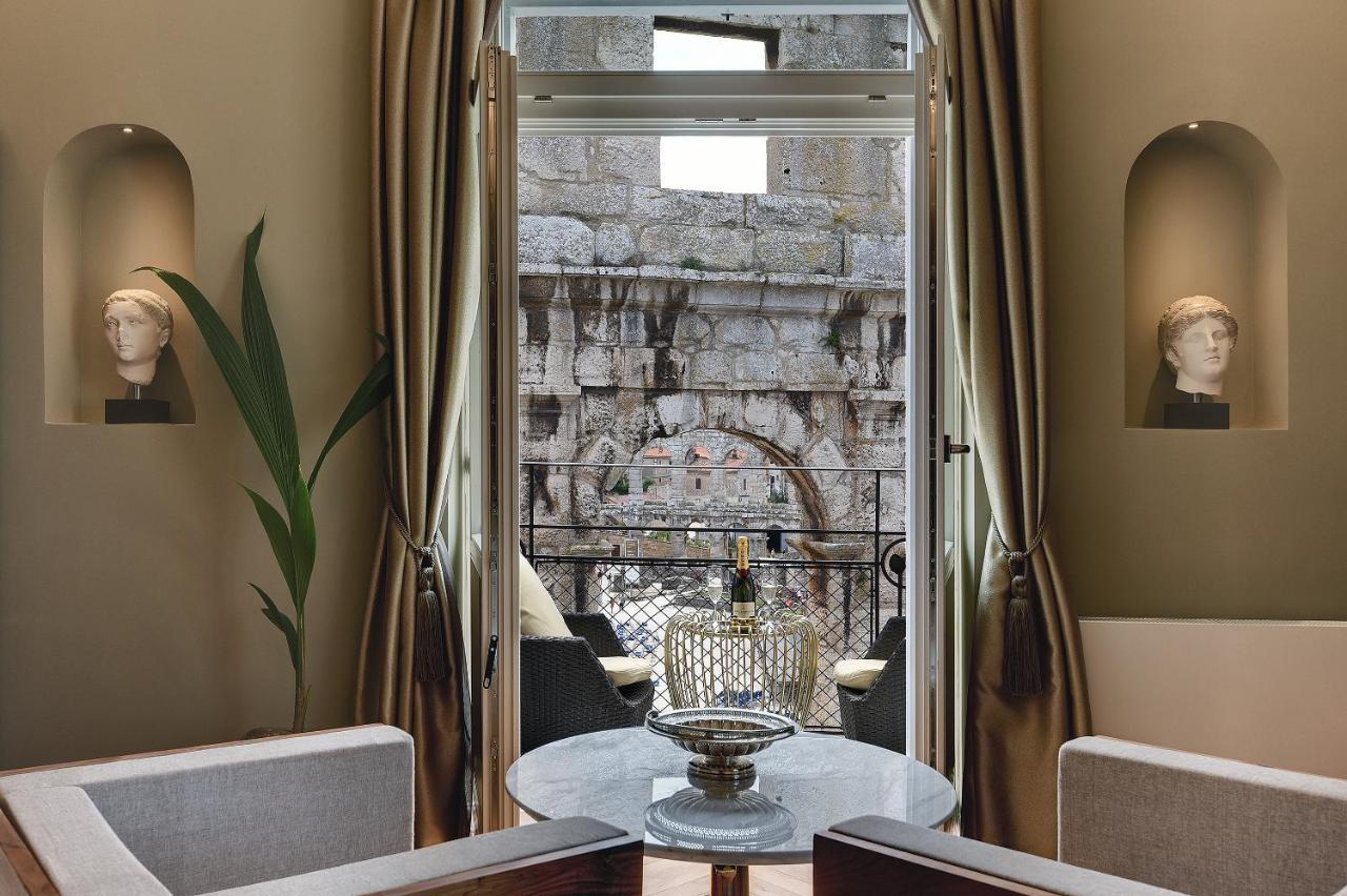 Arena & Seaview Luxurious Residence プーラ エクステリア 写真